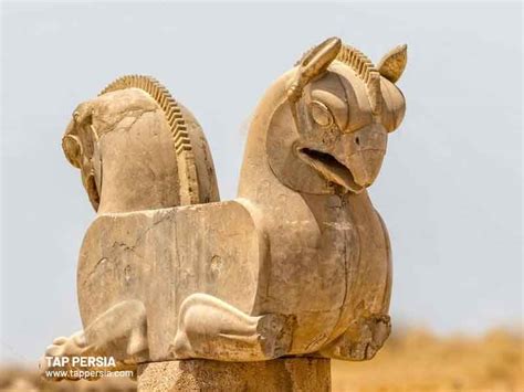  Vestiges: Unveiling Echoes of Time Through Persian Sculpture!